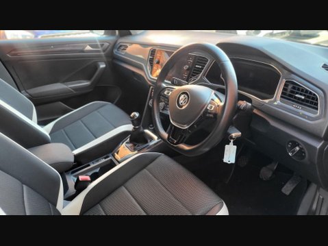 Volkswagen T-Roc SEL TSI EVO 15