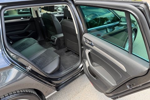 Volkswagen Passat GT TSI EVO DSG - PANORAMIC SUNROOF -19 INCH ALLOYS - ONE OWNER 33