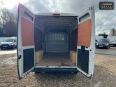 Peugeot Boxer LWB L3H2 Medium Roof Professional Premium Plus 335 SELECT 16