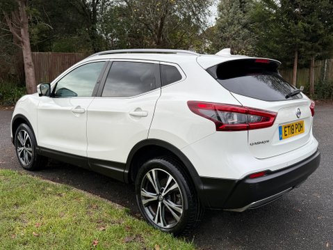 Nissan Qashqai N-CONNECTA DIG-T 6