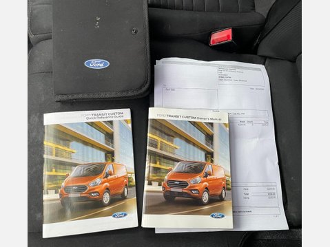 Ford Transit Custom 2.0 300 EcoBlue Limited Panel Van 5dr Diesel Manual L2 H1 Euro 6 (s/s) (130 40