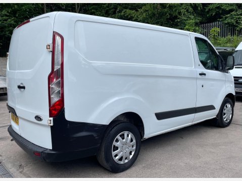 Ford Transit Custom 2.2 TDCi 270 ECOnetic Panel Van 5dr Diesel Manual L1 H1 (162 g/km, 98 bhp) 9