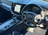 Volvo XC60 2.0 D5 PowerPulse R-Design Auto AWD Euro 6 (s/s) 5dr 42