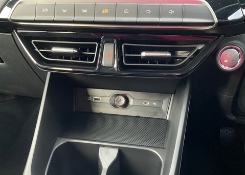 MG MG3 1.5 HYBRID+ TROPHY 20