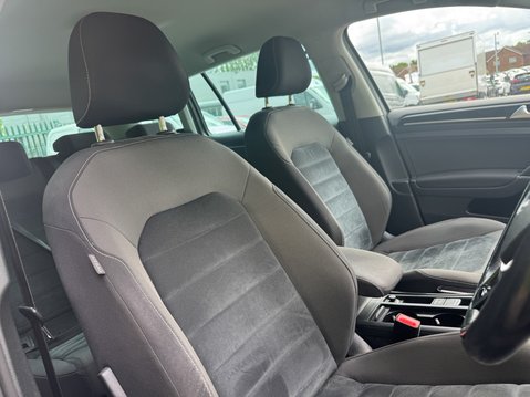 Volkswagen Golf 1.4 TSI BlueMotion Tech GT Estate 5dr Petrol DSG E 11