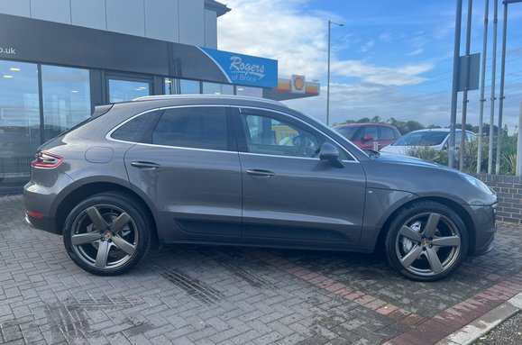 Porsche Macan 3.0 S PDK 4WD AUTO £12000 OF EXTRAS 8