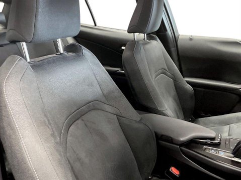 Lexus Ux 300e 54.3kWh SUV 5dr Electric Auto (204 ps) Air Con - Alloys - DAB Radio 11