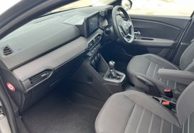 Dacia Sandero COMFORT 1.0 TCE AUTOMATIC 5 DOOR 36