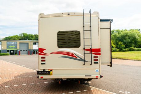 Ford E450 FLEETWOOD. NOW SOLD. SIMILAR REQUIRED. PLEASE CALL 01903 254800. 12