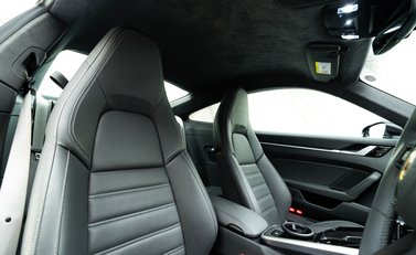 Porsche 911 Turbo S (992) 15