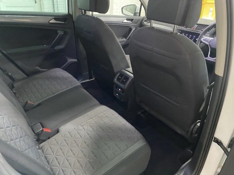 Volkswagen Tiguan LIFE TSI DSG 12