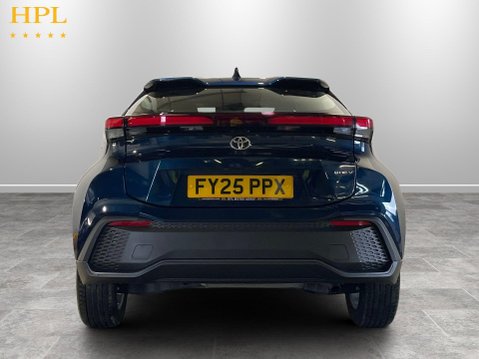 Toyota C-HR 1.8 VVT-h Icon SUV 5dr Petrol Hybrid CVT Euro 6 (s/s) (140 ps) 6