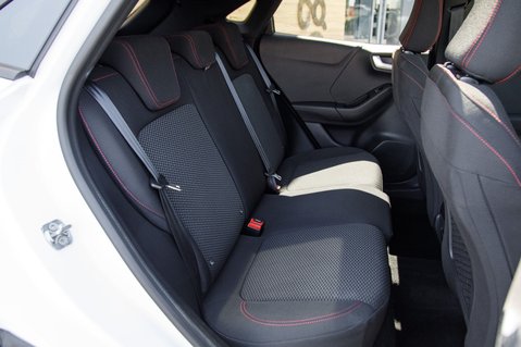 Ford Puma ST-LINE MHEV 36