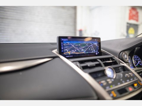 Lexus NX 2.5 300h GPF Premium SUV 5dr Petrol Hybrid E-CVT 4WD Euro 6 (s/s) (197 ps) 10