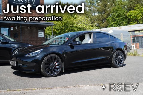 Tesla Model 3 PERFORMANCE AWD Enhanced Autopilot White Interior Solid Black 1 Owner VATQ 