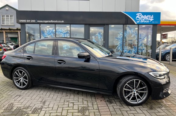 BMW 3 Series 318D SPORT 1