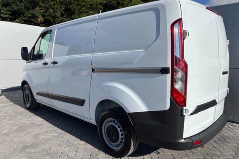 Ford Transit Custom 310 L1 105 ps Base Panel Van - Air Con 7
