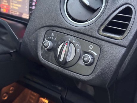 Ford S-Max 2.0 S-Max Titanium TDCi 138 5dr 32