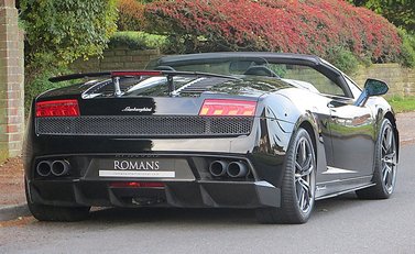 Lamborghini Gallardo LP 570-4 Performante Spyder 3