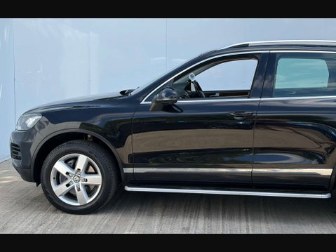 Volkswagen Touareg 3.0 Touareg V6 TSi Hybrid Auto 4WD 5dr 59