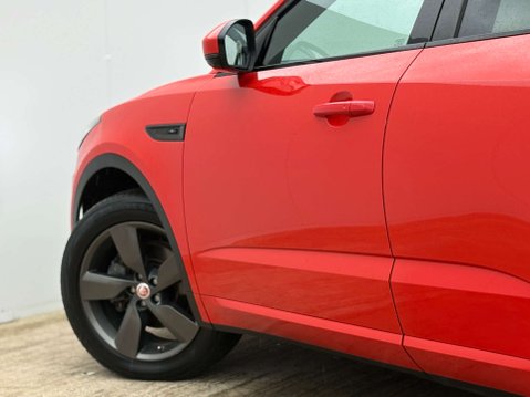 Jaguar E-Pace 2.0 E-Pace Chequered Flag D AWD Auto 4WD 5dr 46