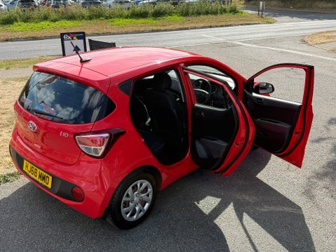 Hyundai i10 SE *ONLY 8,365 MILES* 20