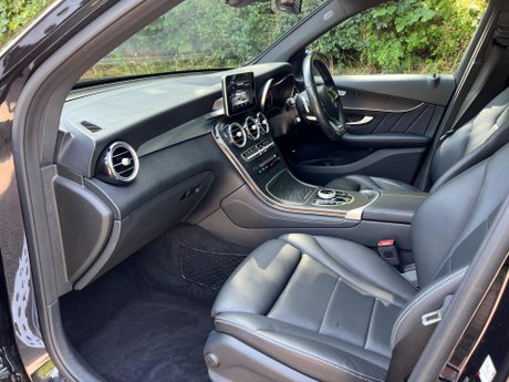 Mercedes-Benz GLC 2.1 GLC220d AMG Night Edition G-Tronic+ 4MATIC Euro 6 (s/s) 5dr 28