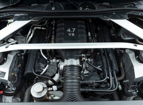 Aston Martin Vantage GT8 29