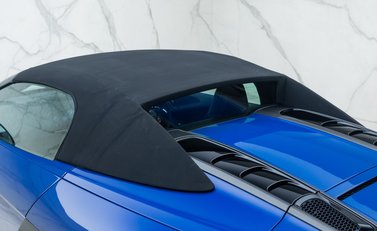 Audi R8 V10 PERFORMANCE CARBON BLACK SPYDER 39