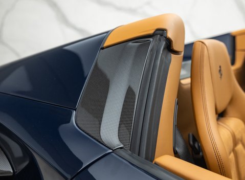 Ferrari 488 SPIDER 46