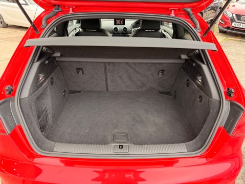 Audi A3 TDI S LINE 8