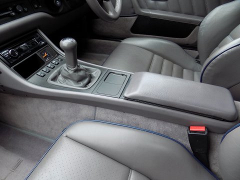 Porsche 968 COUPE 60