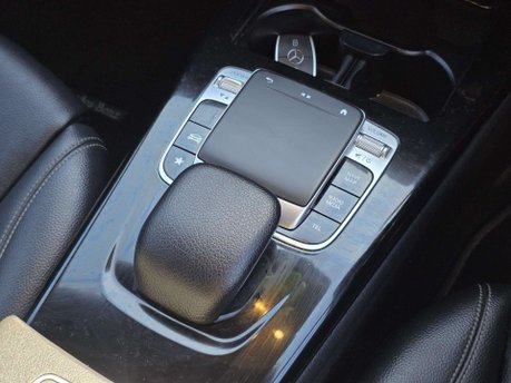 Mercedes-Benz A Class 1.5 A180d SE Hatchback 5dr Diesel 7G-DCT Euro 6 (s/s) (116 ps) 38