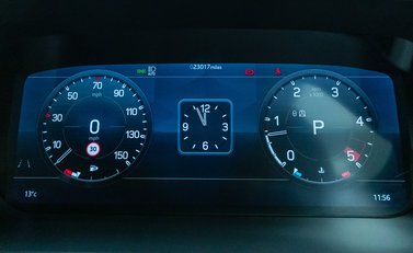 Land Rover Defender 110 D300 HSE Hard Top URBAN 14