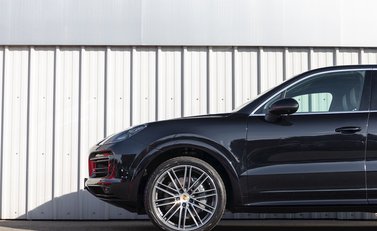 Porsche Cayenne S 29
