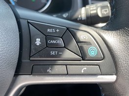 Nissan LEAF Leaf Tekna 5dr 110kw 39kwh (Automatic) 51