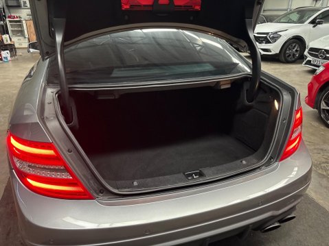 Mercedes-Benz C Class 6.3 C63 V8 AMG Edition 125 SpdS MCT Euro 5 2dr 37