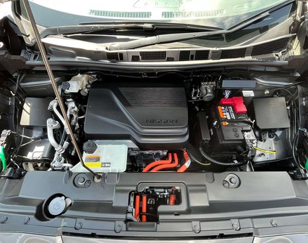 Nissan LEAF Leaf E + N-Connecta Electric, 60.9 kw/h battery, 239 mile range 5dr 7