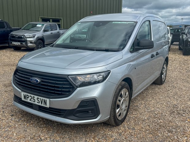 Ford Transit Connect SWB L1H1 [SOLD CR] Low Roof Trend 220 Air Con Nav Sensors EURO 6 2