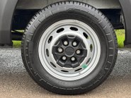 Iveco Daily 35S14V Hi-Matic Panel Van - Air Con / Auto / Car Play 33