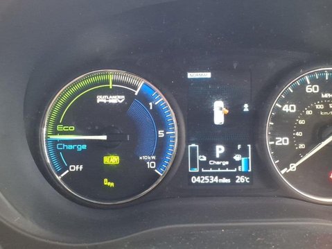 Mitsubishi Outlander 2.4h TwinMotor 13.8kWh 5h CVT 4WD Euro 6 (s/s) 5dr 16