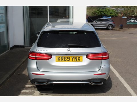 Mercedes-Benz E Class E 300 DE AMG LINE PREMIUM 4
