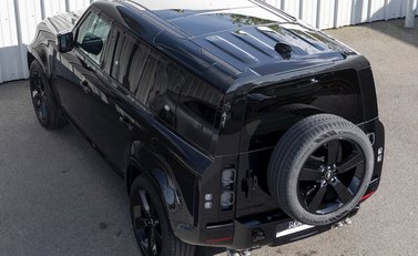 Land Rover Defender 110 V8 9