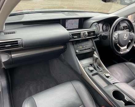 Lexus Is 2.5 IS 300h Advance CVT 4dr 27