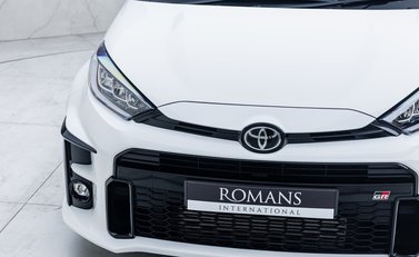 Toyota Yaris GR-Y CIRCUIT 32