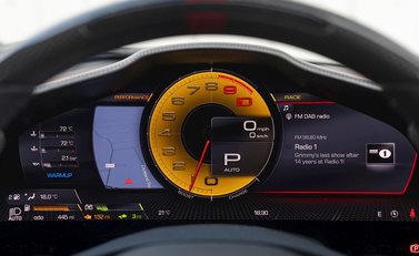 Ferrari SF90 Stradale 16