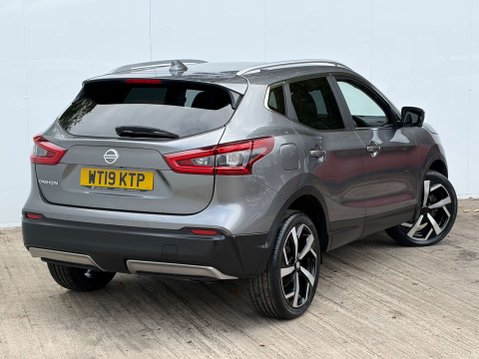 Nissan Qashqai 1.3 Qashqai Tekna DiG-T Semi-Auto 5dr 29