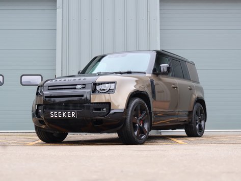 Land Rover Defender 110 D300 HARD TOP X MHEV HUGE FACTORY SPEC SEEKER STYLED WITH SEATS 