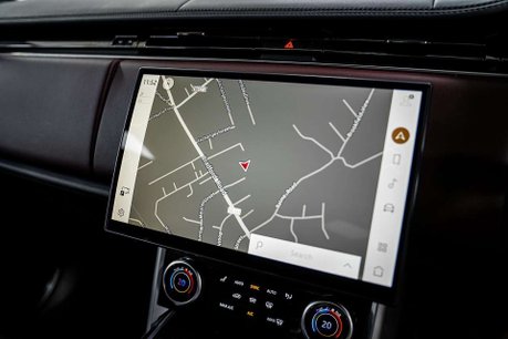 Land Rover Range Rover 3.0 P400 MHEV HSE SUV 5dr Petrol Auto 4WD Euro 6 (s/s) (400 ps) 34