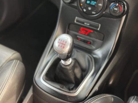 Ford Fiesta 1.6T EcoBoost ST-3 Euro 6 3dr 30